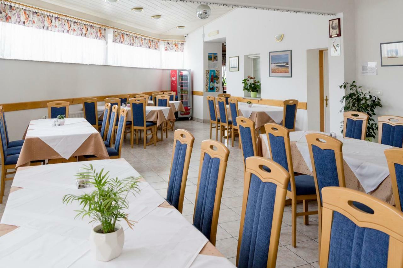 Guesthouse & Apartments Pri Stani Zerovnica Luaran gambar