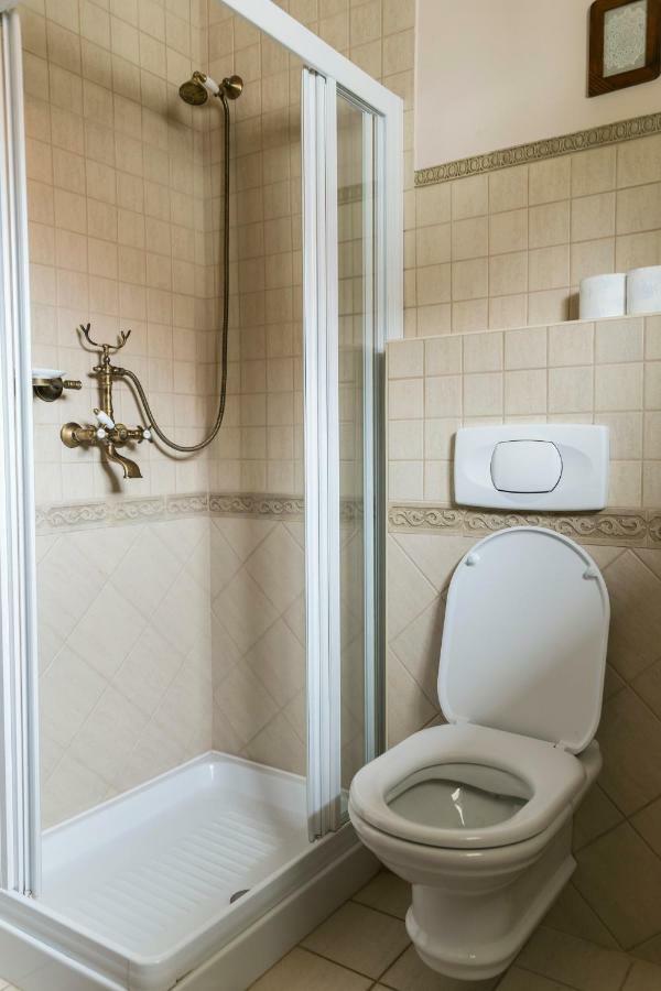 Guesthouse & Apartments Pri Stani Zerovnica Luaran gambar