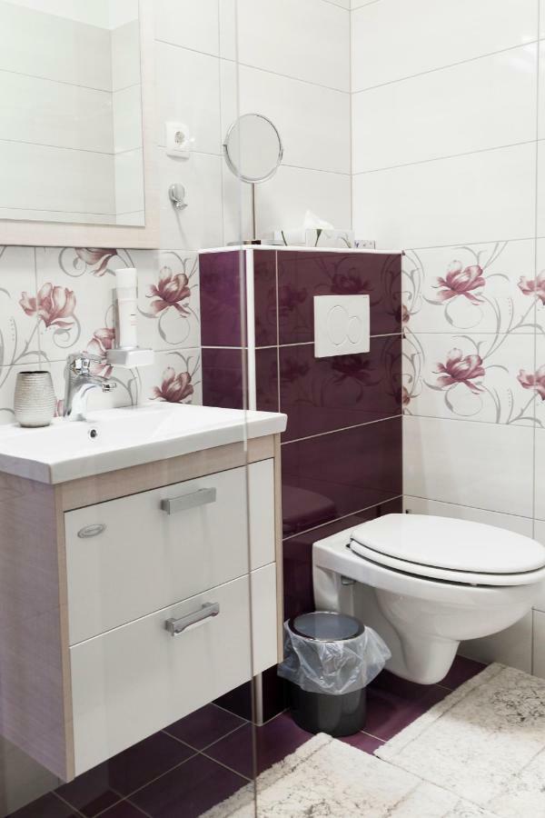 Guesthouse & Apartments Pri Stani Zerovnica Luaran gambar