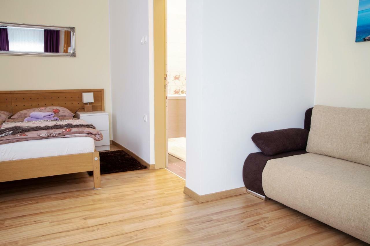 Guesthouse & Apartments Pri Stani Zerovnica Luaran gambar