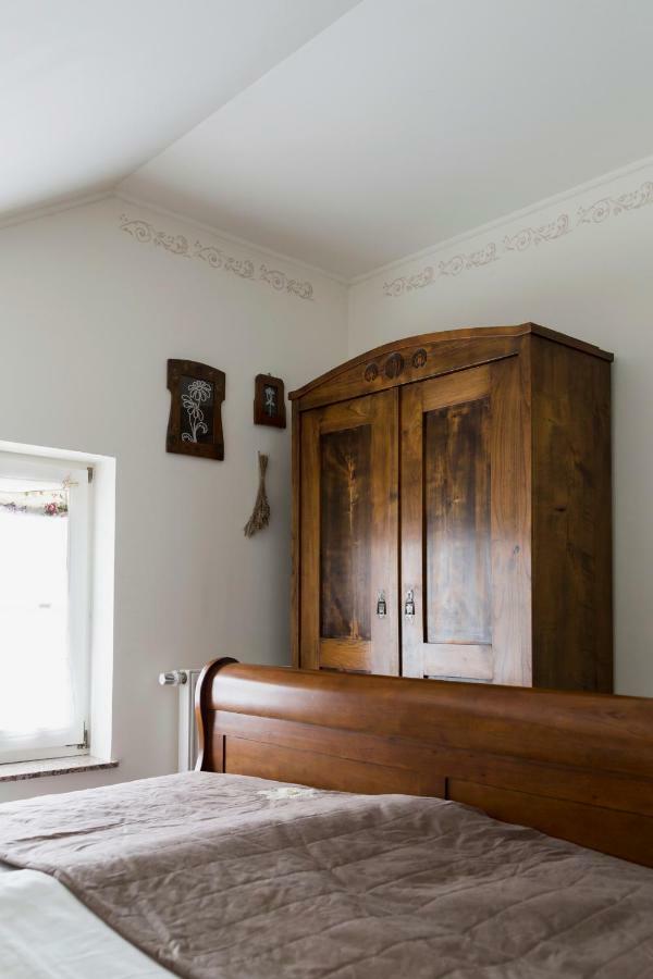 Guesthouse & Apartments Pri Stani Zerovnica Luaran gambar