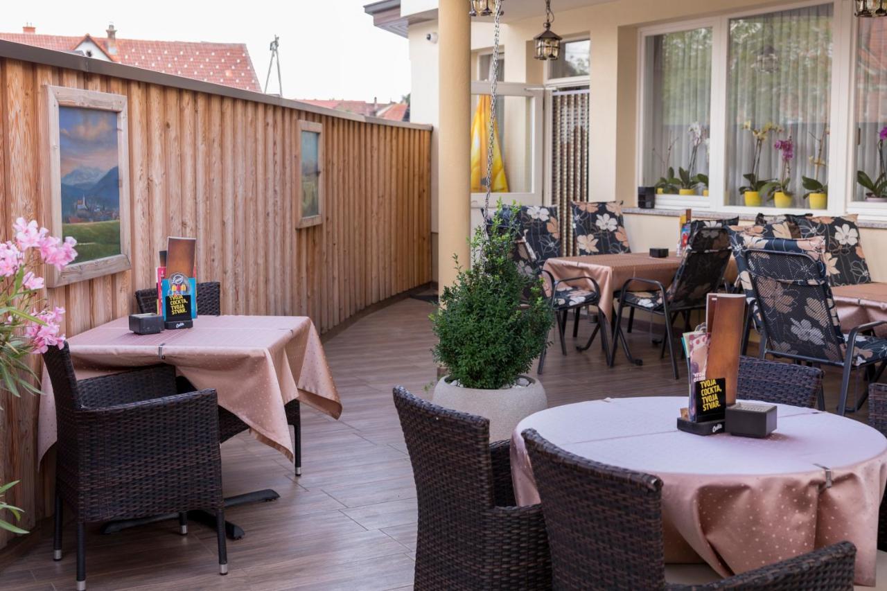 Guesthouse & Apartments Pri Stani Zerovnica Luaran gambar